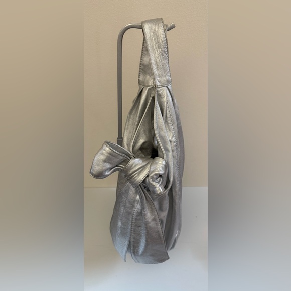 VALENTINO METALLIC LEATHER SHOULDER HOBO BAG - Picture 4 of 10